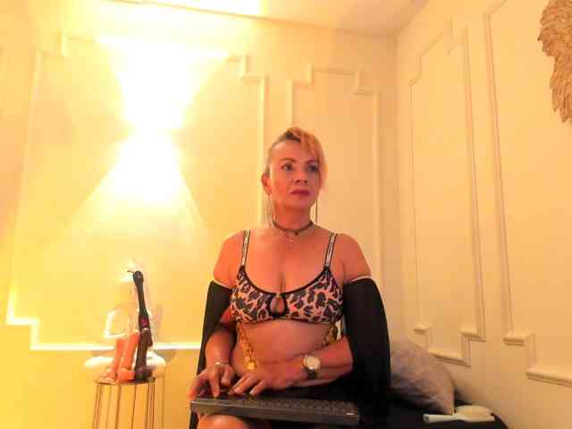 taylor-anastasia webcam