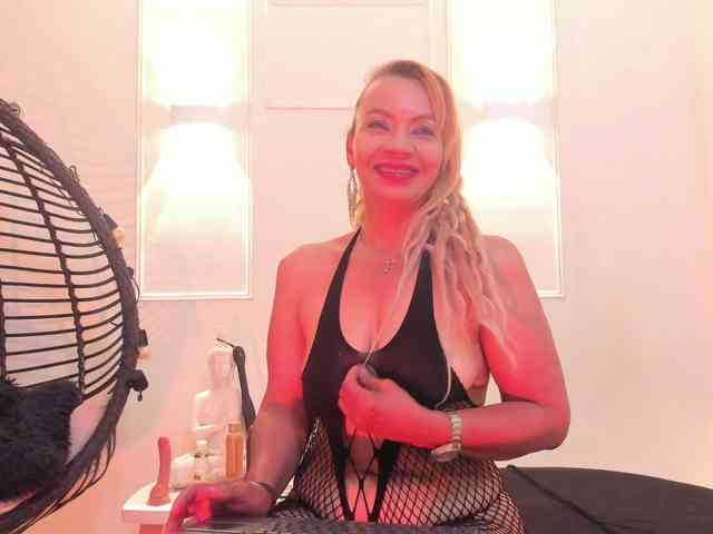 taylor-anastasia taylor-anastasia