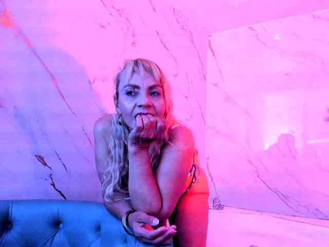 taylor-anastasia webcam