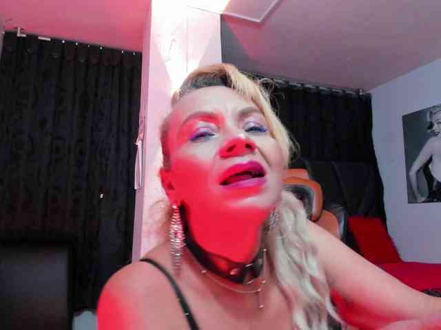taylor-anastasia webcam