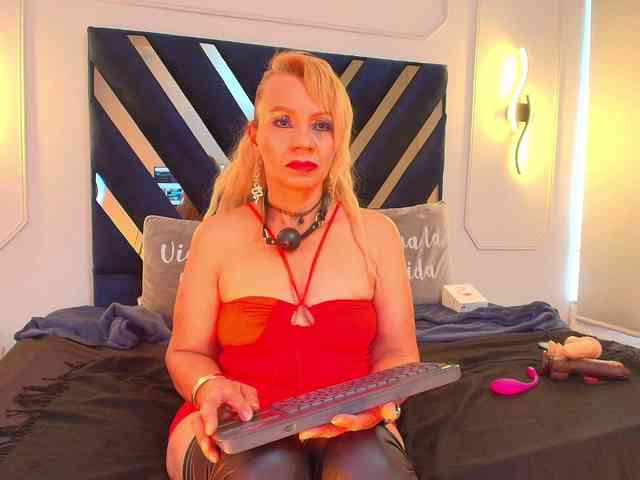 taylor-anastasia webcam