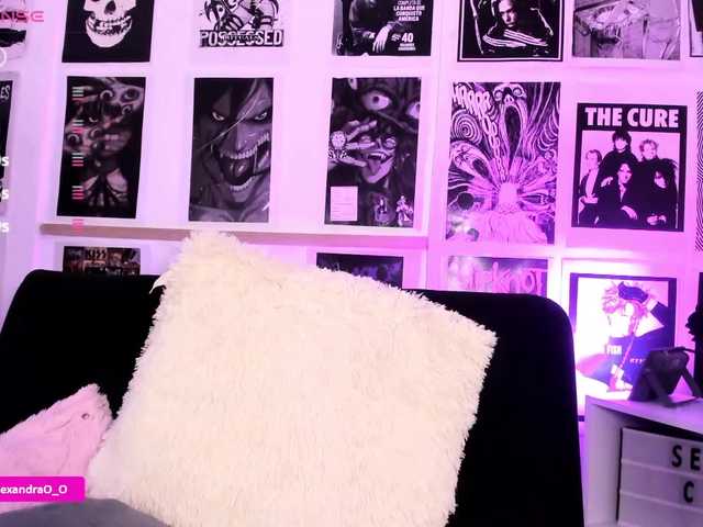 Lexyjoyce's BongaCams show and profile