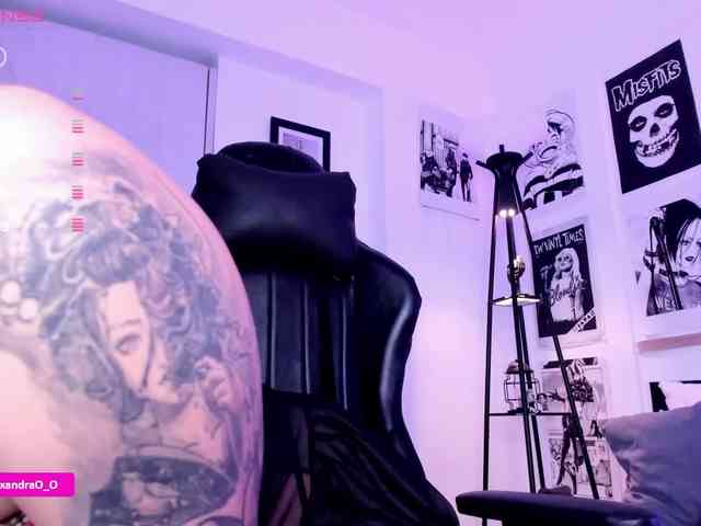 Lexyjoyce webcam