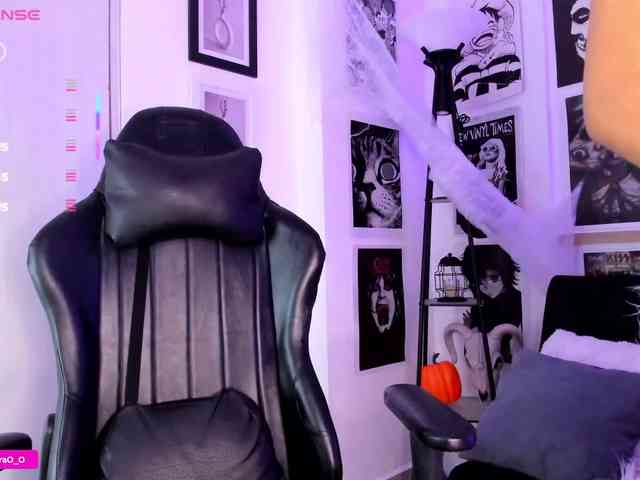 Lexyjoyce webcam