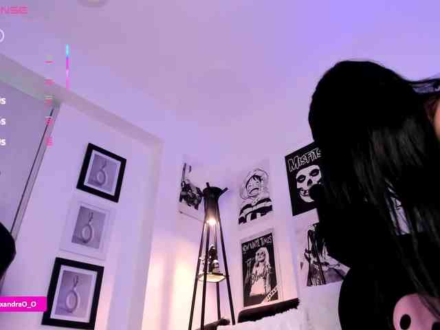 Lexyjoyce webcam