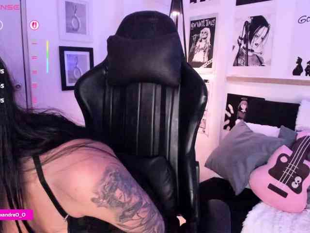 Lexyjoyce webcam