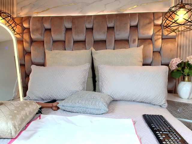 JeenSexy's BongaCams show and profile