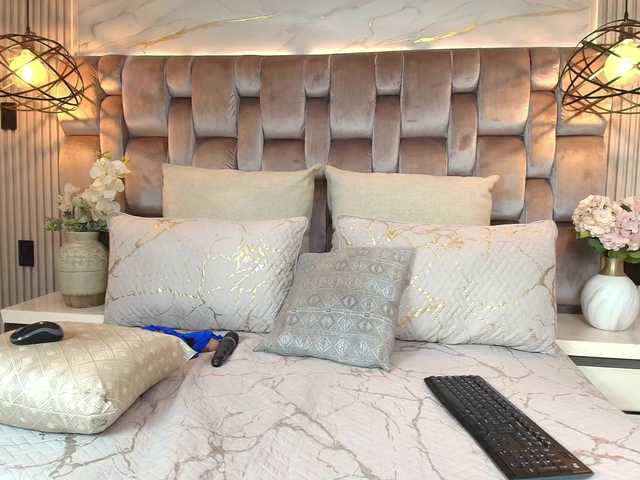 JeenSexy's BongaCams show and profile