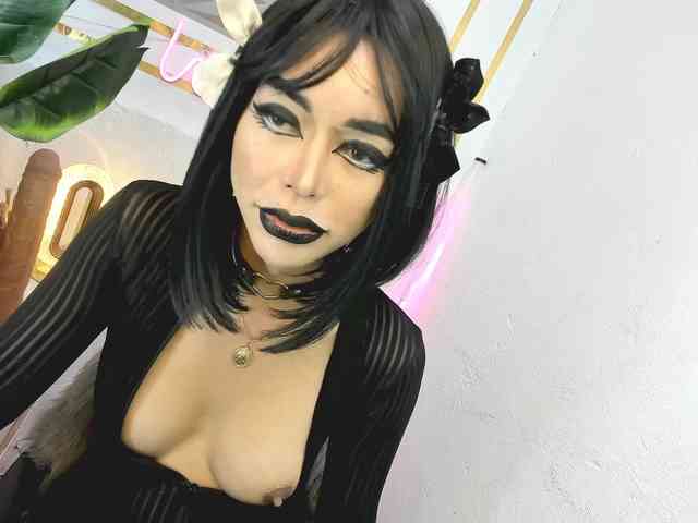 janecomanderts Live Webcam on BongaCams
