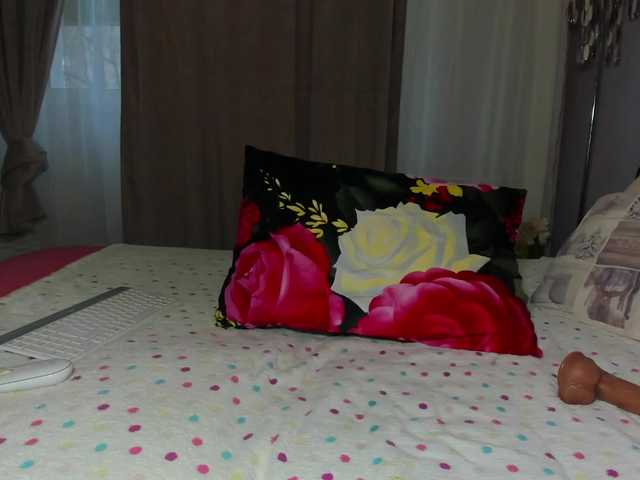 Lady-A's BongaCams show and profile