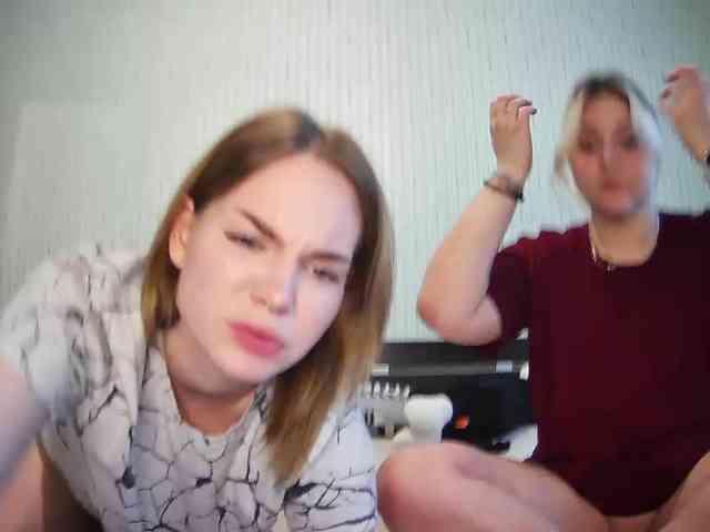 live chatting DoubleChris