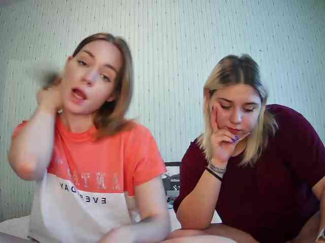 DoubleChris webcam