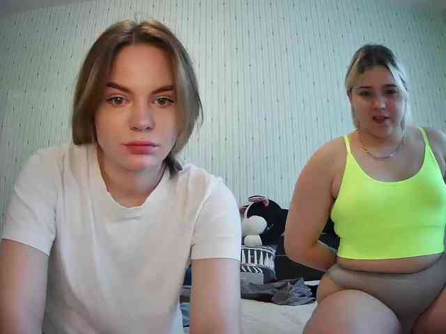live chatting DoubleChris