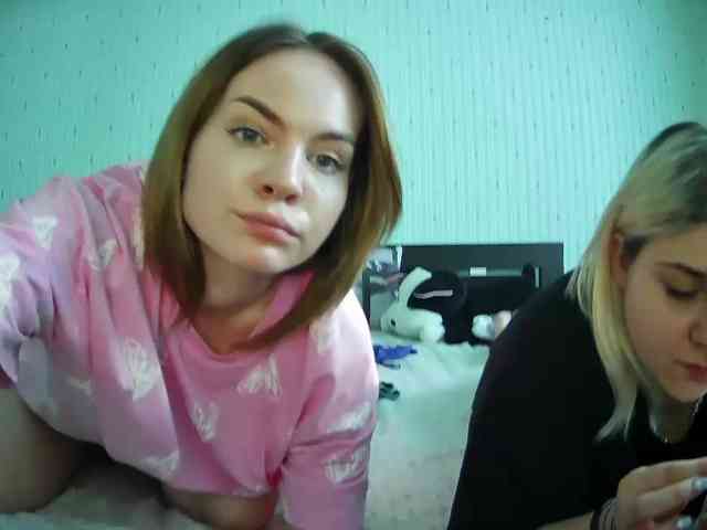 DoubleChris webcam