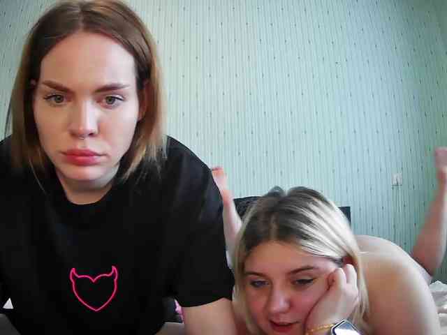 DoubleChris webcam