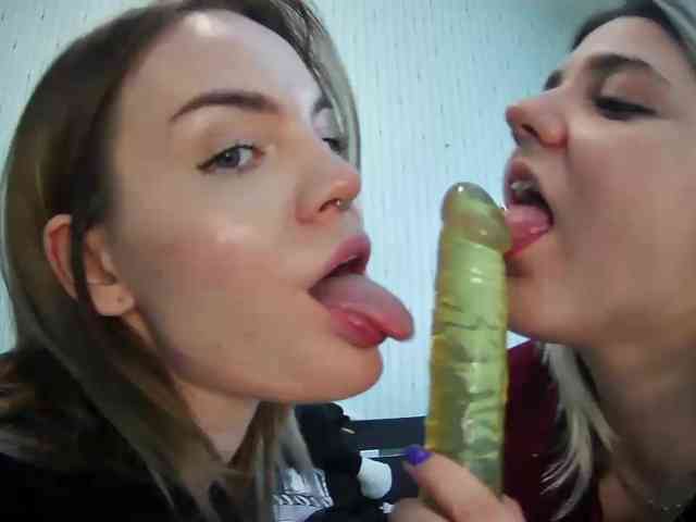 DoubleChris webcam