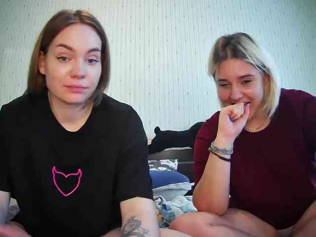 DoubleChris webcam