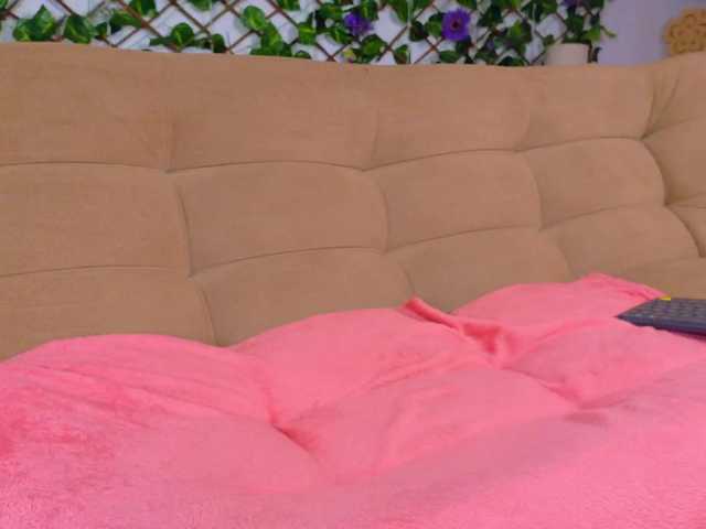 melody-cute10's BongaCams show and profile