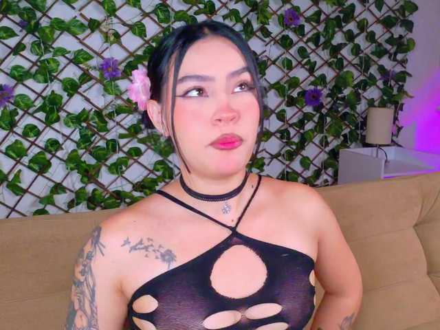 melody-cute10's BongaCams show and profile