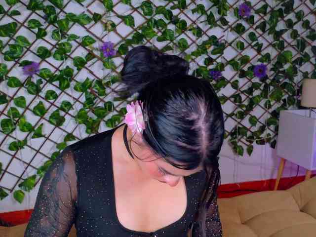 melody-cute10 webcam