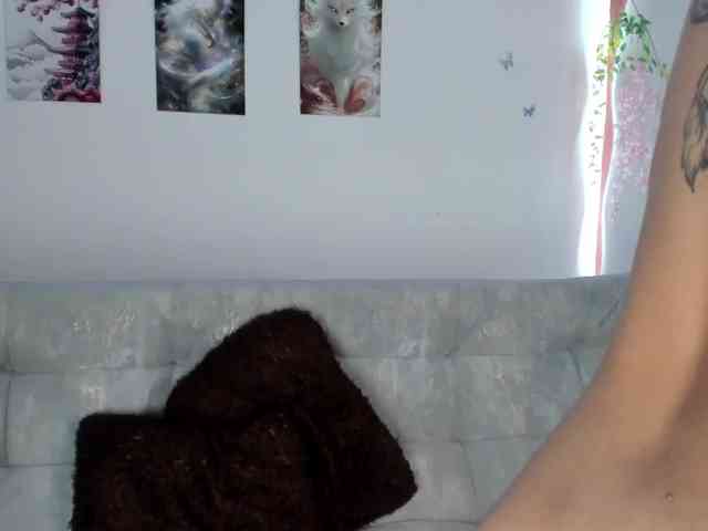 melody-cute10 webcam