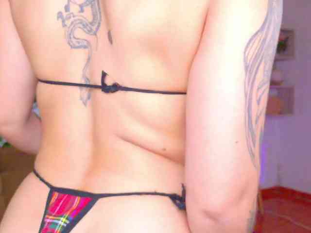 melody-cute10 webcam