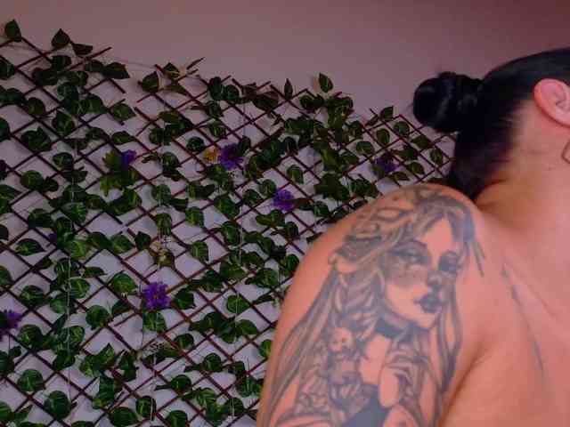 melody-cute10 webcam