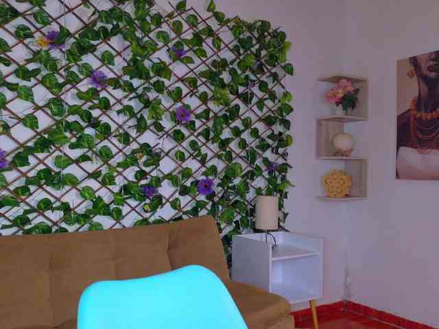 melody-cute10 webcam