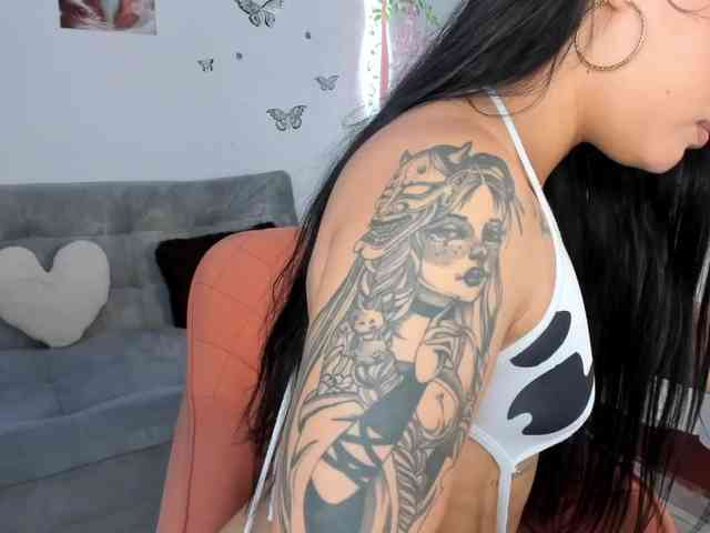 melody-cute10 webcam