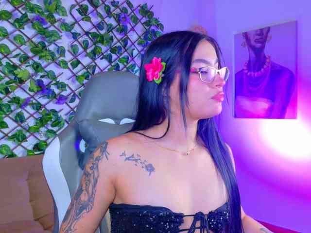 melody-cute10 webcam