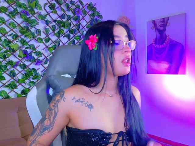 melody-cute10 webcam