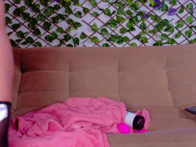 melody-cute10 webcam
