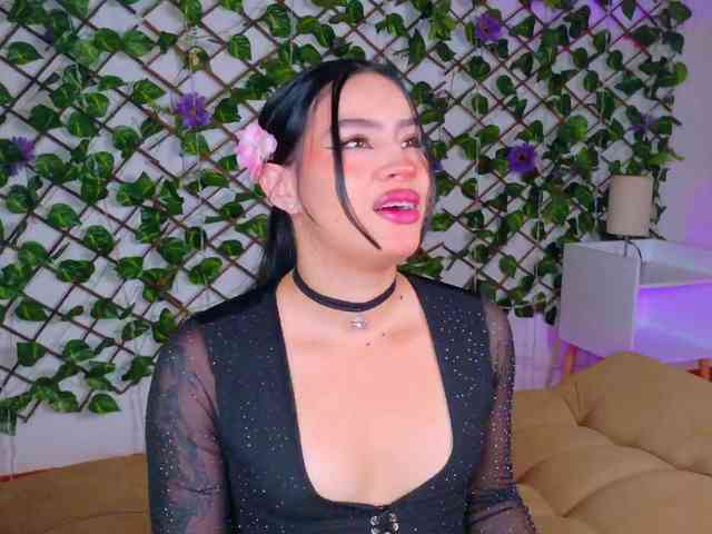 melody-cute10 webcam