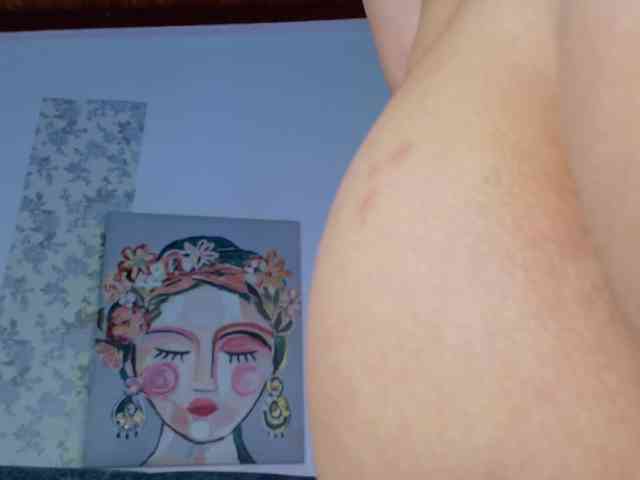 melody-cute10 webcam