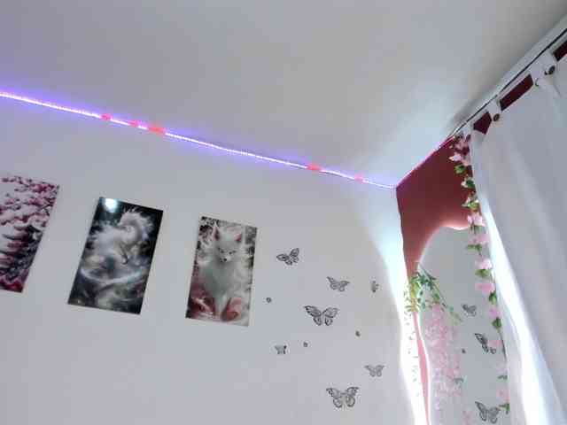 melody-cute10 webcam