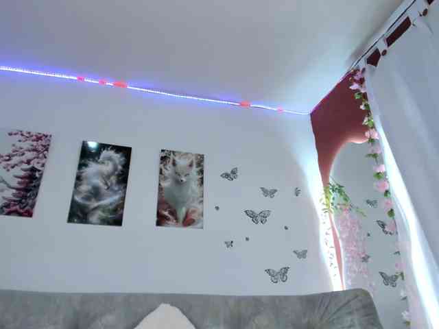 melody-cute10 webcam