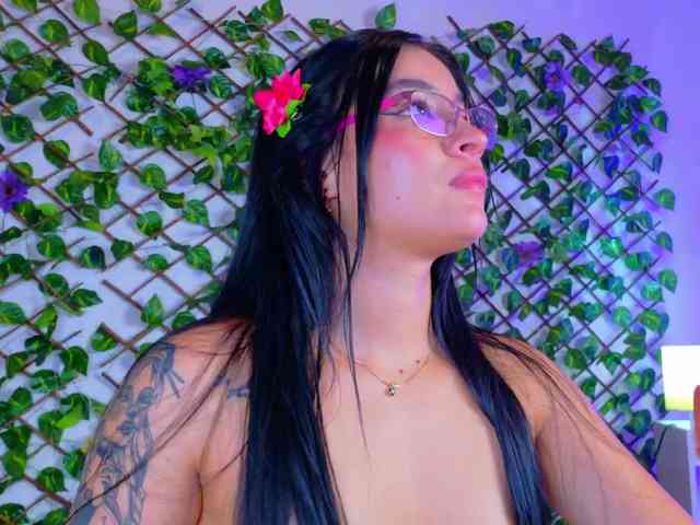 melody-cute10 webcam