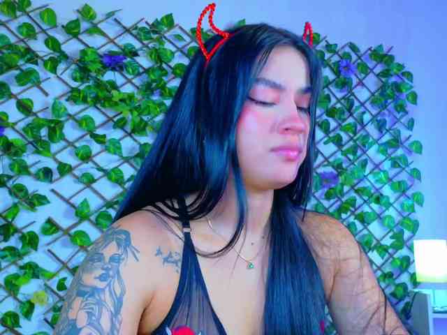 melody-cute10 webcam
