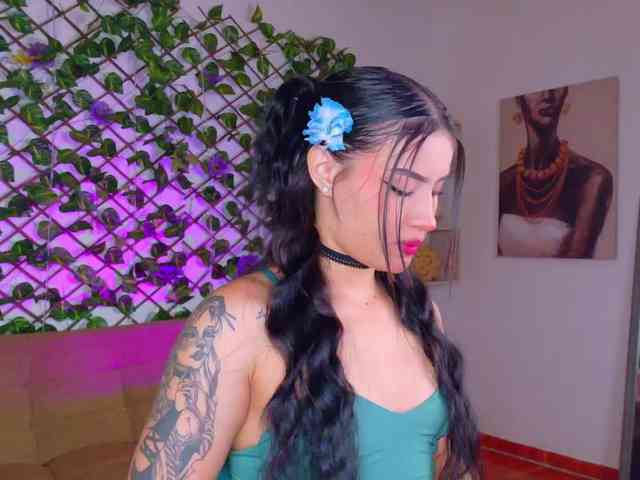 melody-cute10 webcam