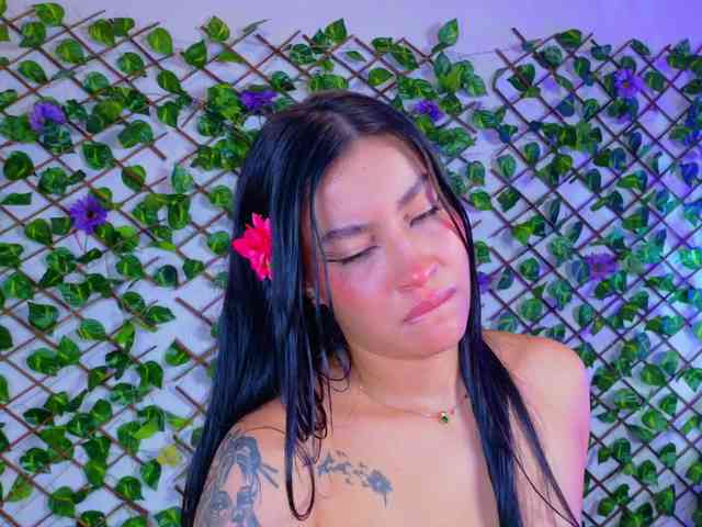 melody-cute10 webcam