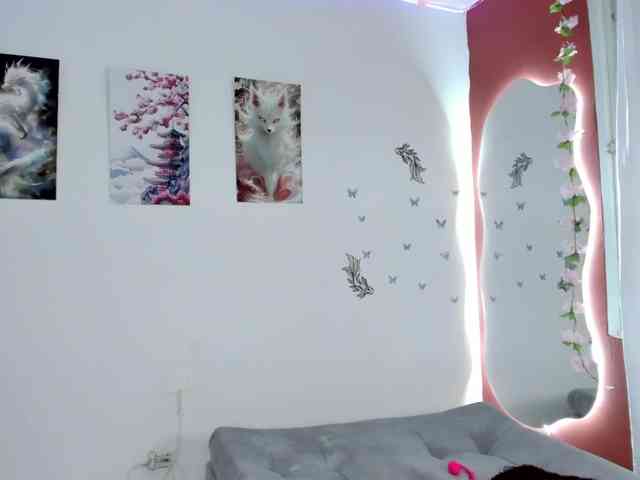 melody-cute10 webcam