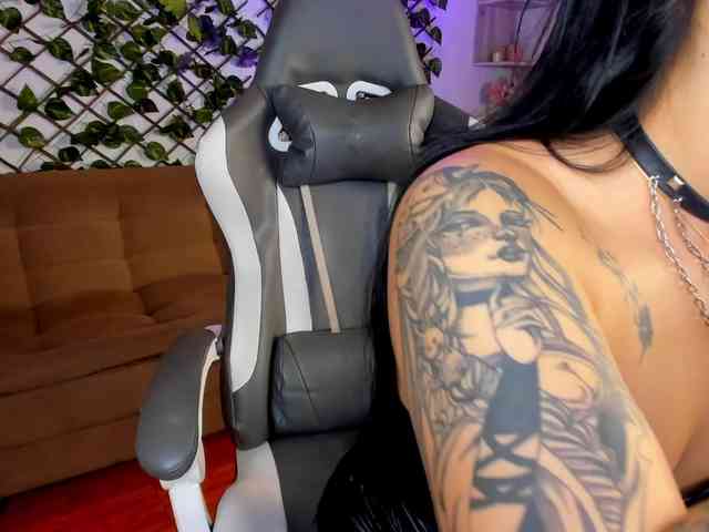 melody-cute10 webcam