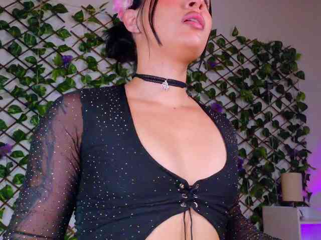 melody-cute10 webcam