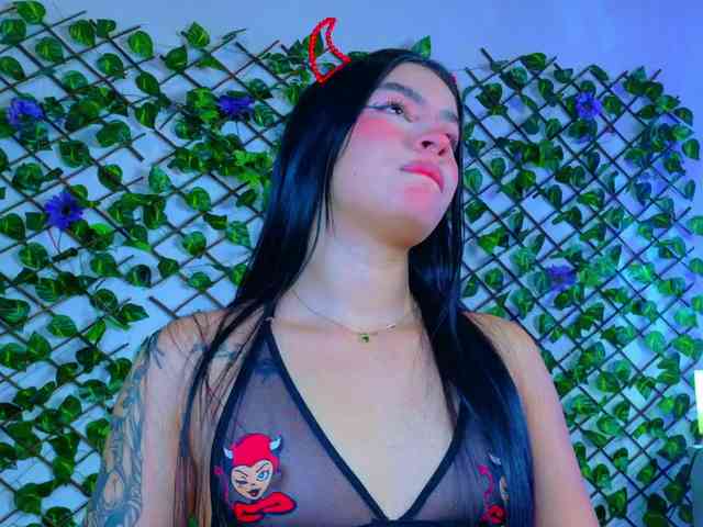 melody-cute10 webcam
