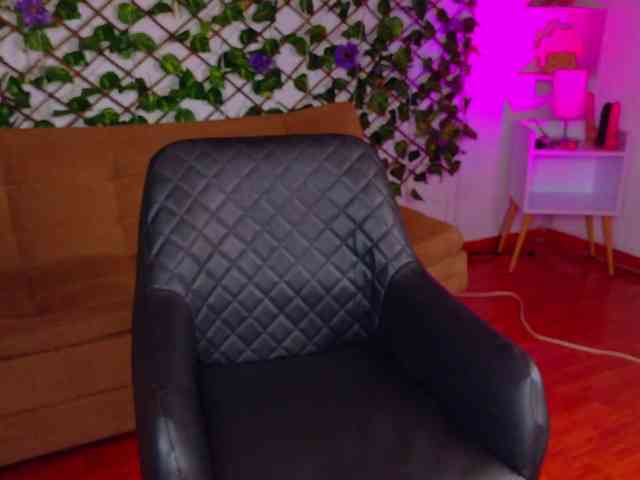 melody-cute10 webcam