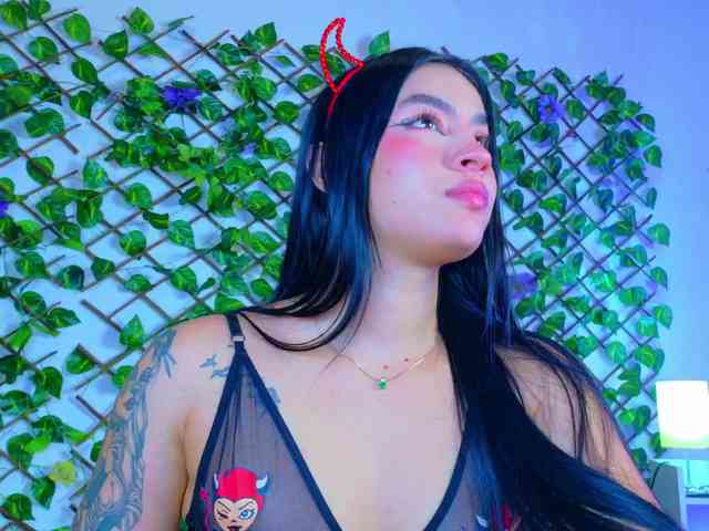 melody-cute10 webcam