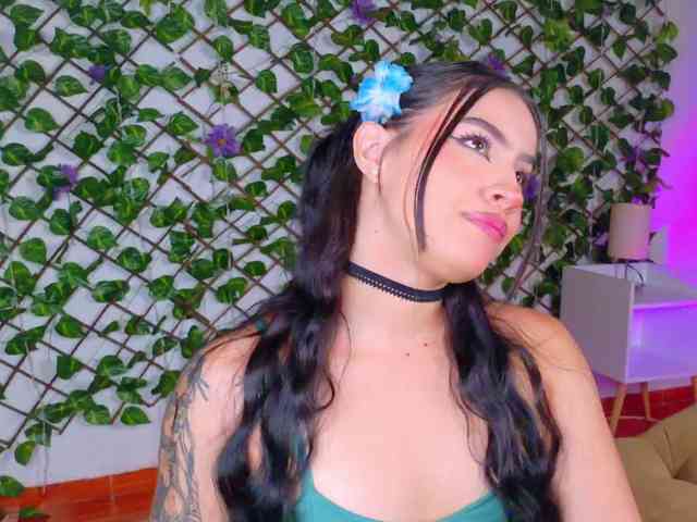 melody-cute10 webcam