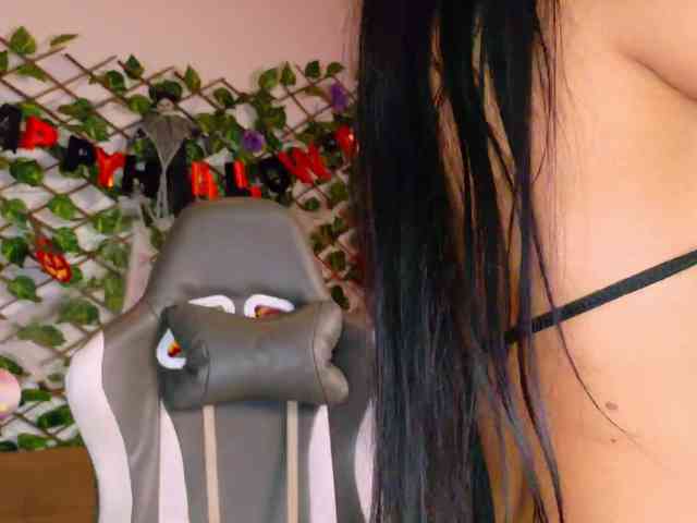 melody-cute10 webcam