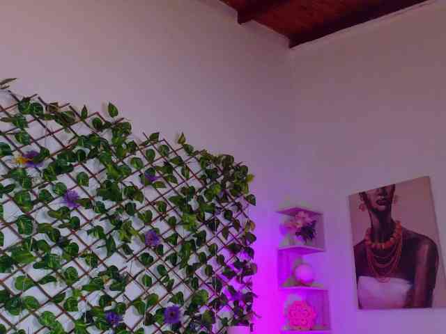 melody-cute10 webcam