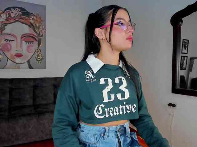 melody-cute10 webcam